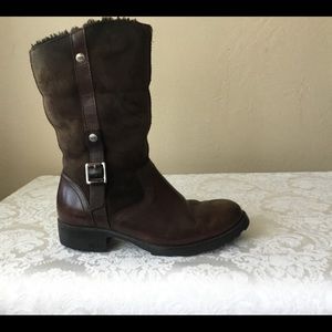 UGG Australia Leather boots